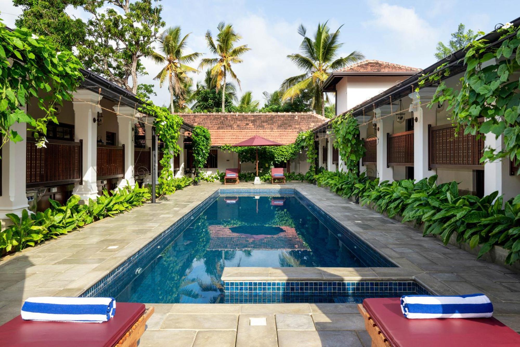 The Grand Walawwa Hotel Pinnawala  Exterior photo